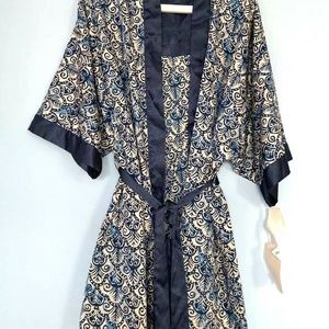 Contessa Di Roma Womens Size XL Robe